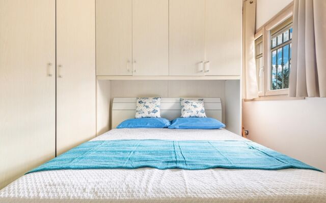 3220 Villa Smeralda by Barbarhouse