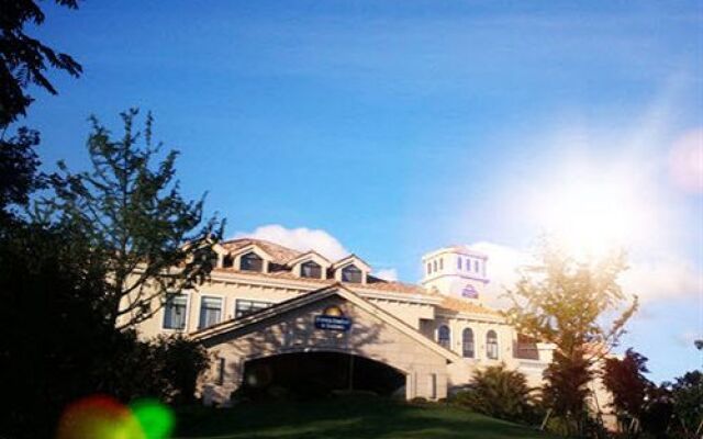 Days Hotel & Suites Zhaozhuang Xingyi Resort