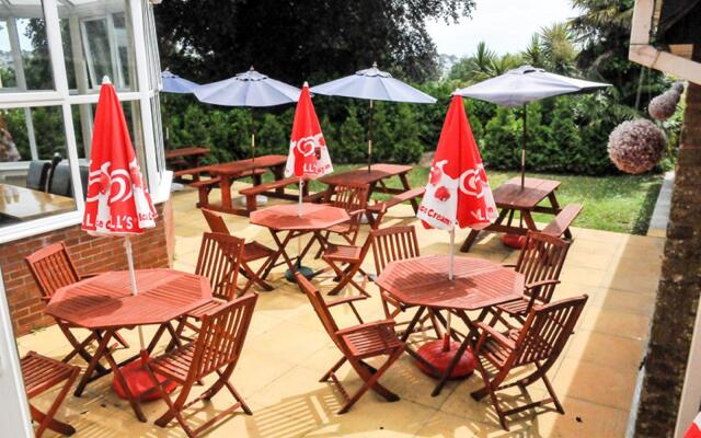 The Red House Hotel