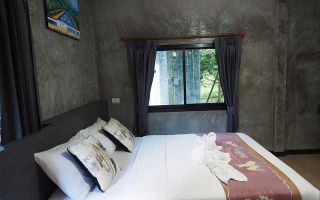 Baan Keree Thara Khiri Wong
