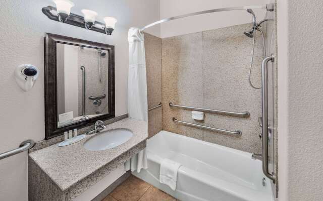 Baymont by Wyndham Cuero