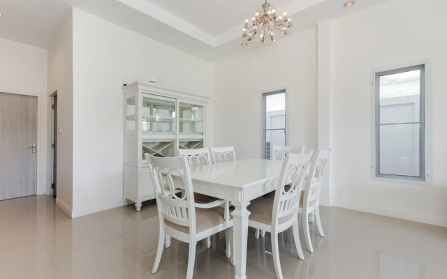 3 Bedroom Pool Villa L55