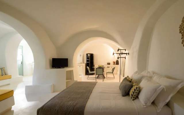 Potamos Luxury House