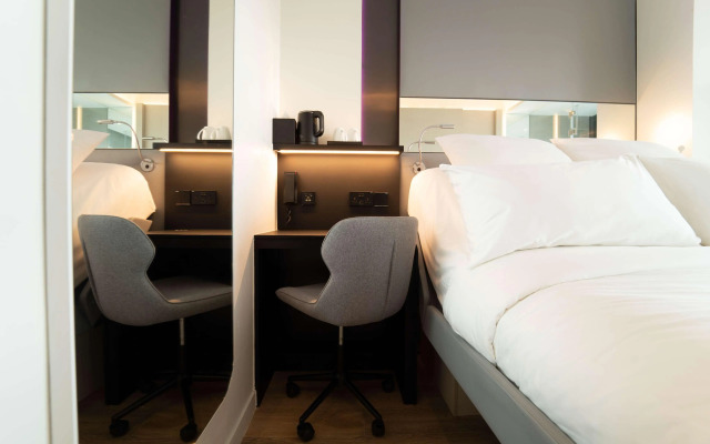 YOTEL Singapore Orchard Road