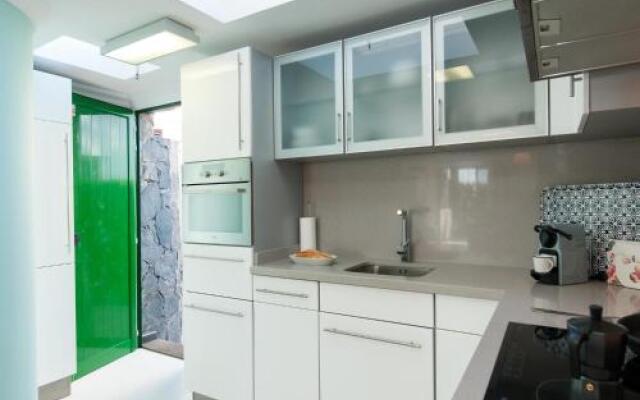 Beachfront Apartment Las Burras MRA 02