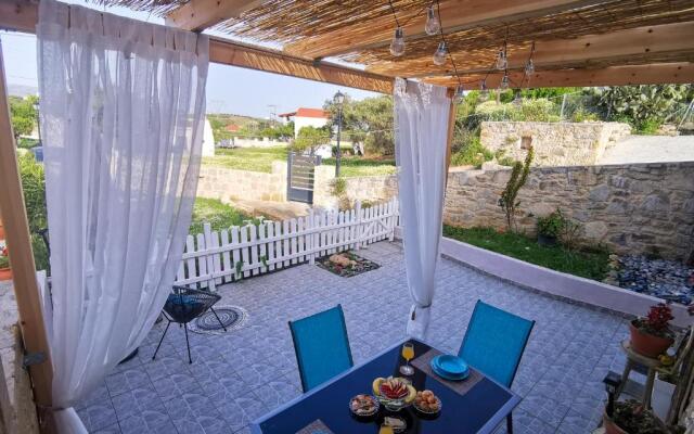 Cozy Stonehouse in Rokka Village, at Kissamos