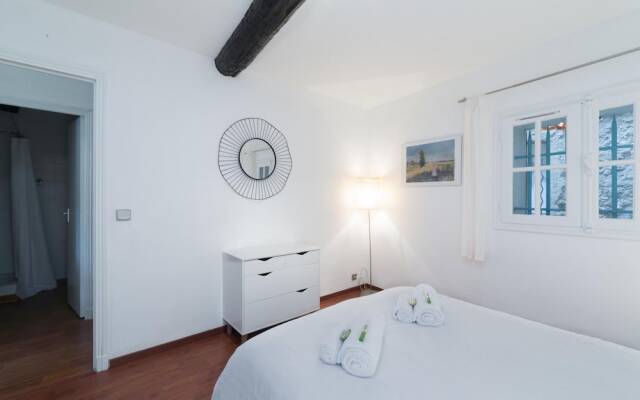 Charliz Apartment 2 - Near Palace of Festivals and Conferences