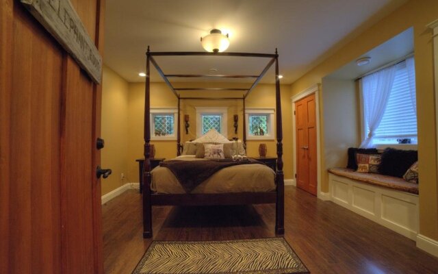 Shawnigan Suite B & B