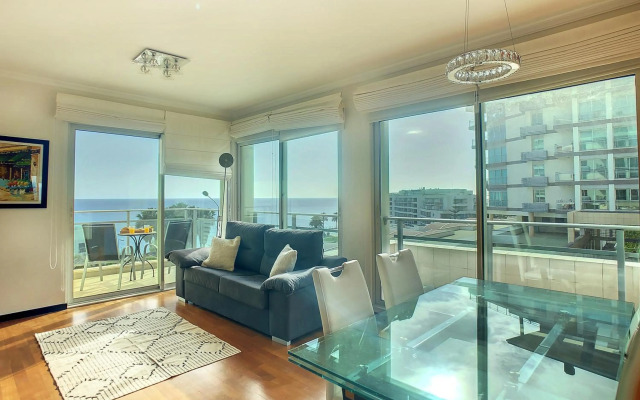 Rodamar Apartment by MHM