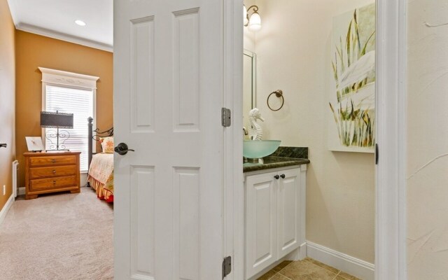 Little Pink - 2 Br Home