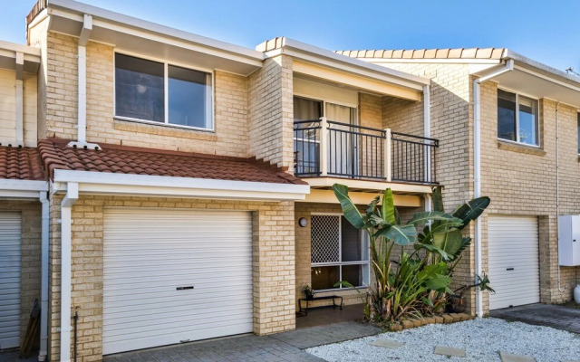 Lennox Head Beachside
