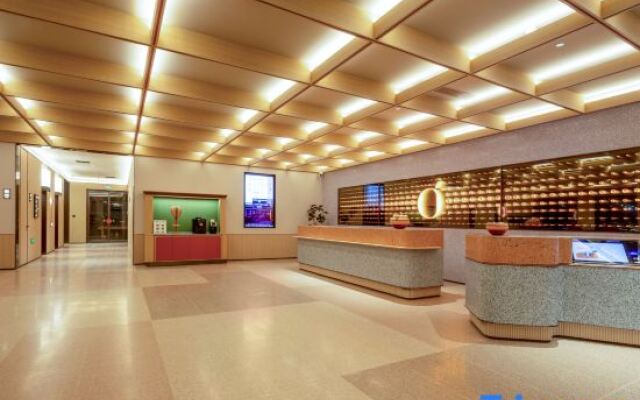 Orange Hotel (Nanjing Liuhe Longchi Metro Station)