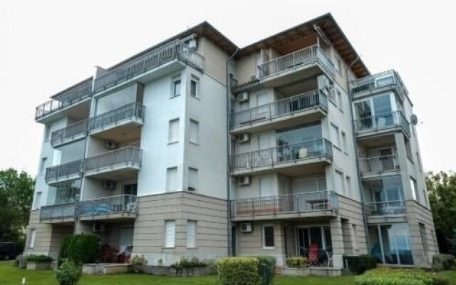 Lakeside Apartment