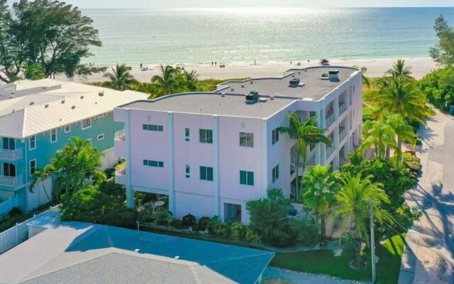 Island Paradise by AMI Locals