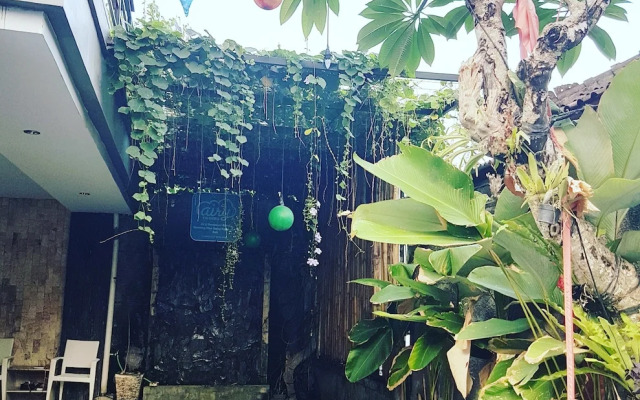 Valomia Guest House