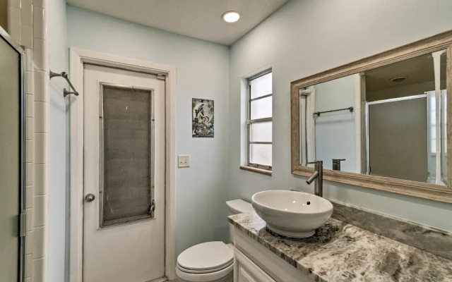 Canalfront Bradenton Home w/ Dock & Pool!