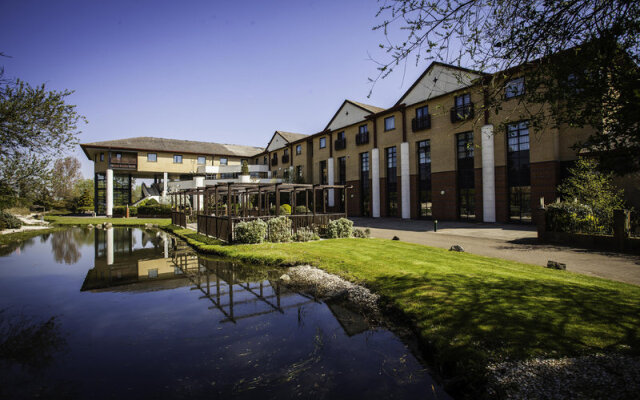 Crowne Plaza Resort Colchester - Five Lakes