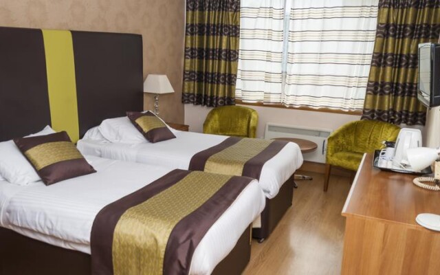 Rowantree Hotel