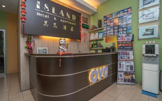 OYO 44078 The Island Hotel