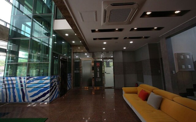 Geochang Surfing Park