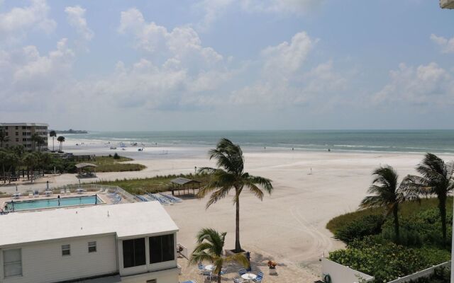 Jamaica Royale 403 - 2 Br Condo