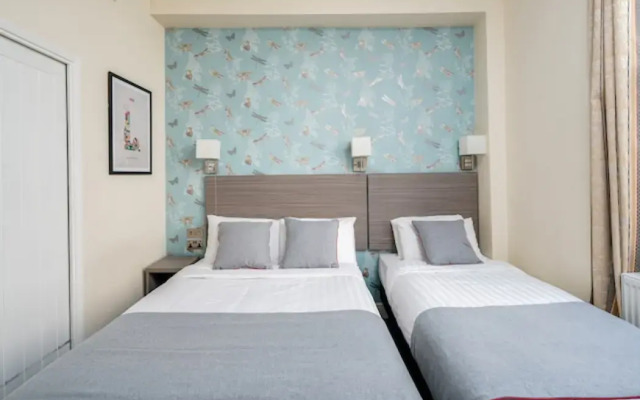 OYO Bakers Hotel London Victoria