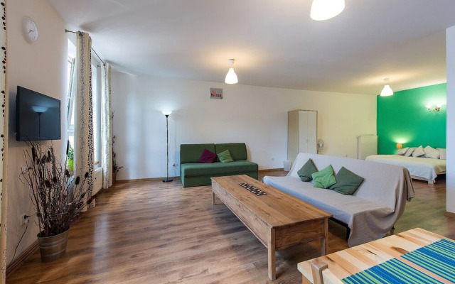 Bianca Studio
