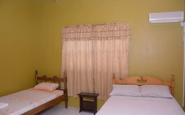 Hillview Apartments