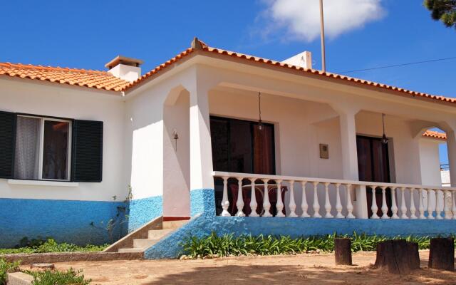 Spacious Family Villa Only 200M From The Golden Beach Villa Mary