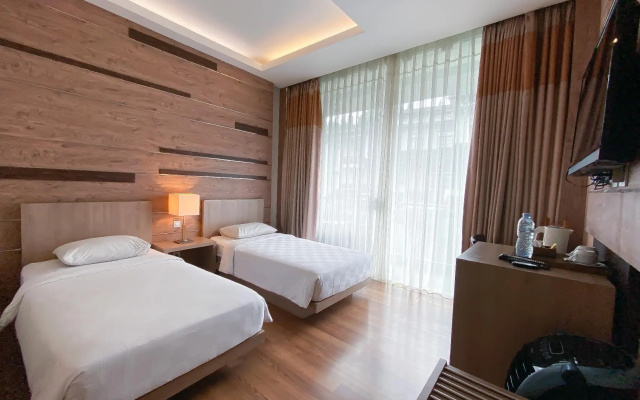 Lembang Asri Resort – Guest Rooms – Parompong