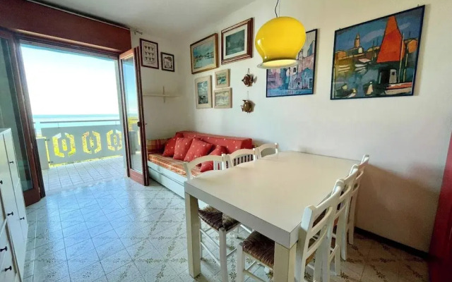 Sea View Apartment With Shared Pool