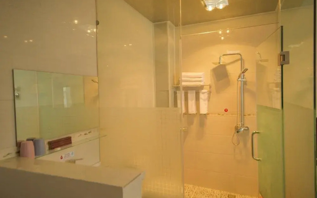 LV QI Hotel