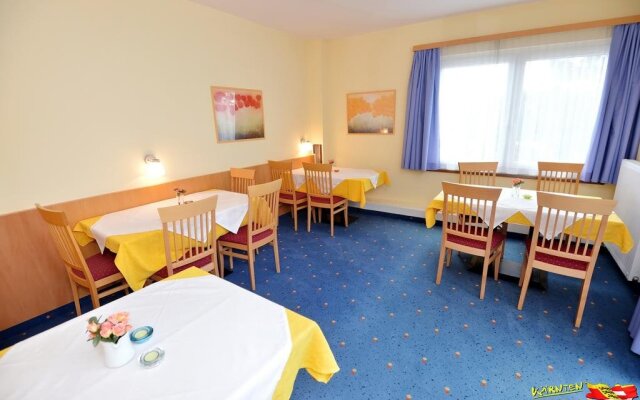 Bellis Hotel