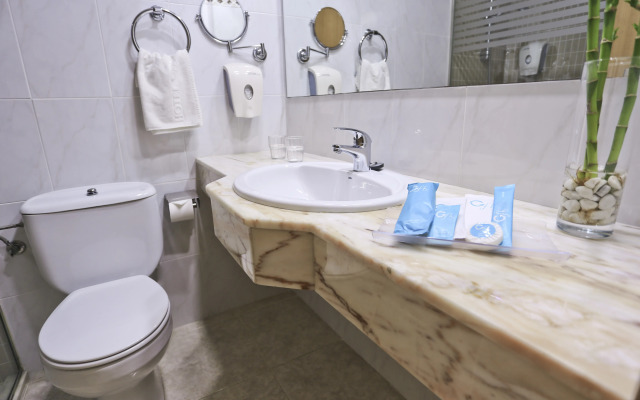 KAKTUS Hotel Volga