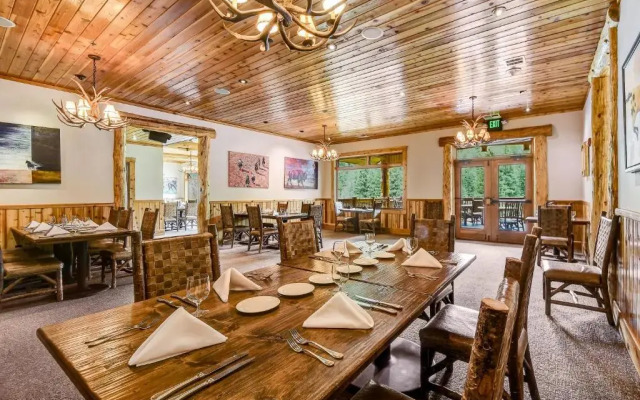 Rainbow Ranch Lodge