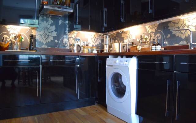 2 Bedroom Flat in Stoke Newington