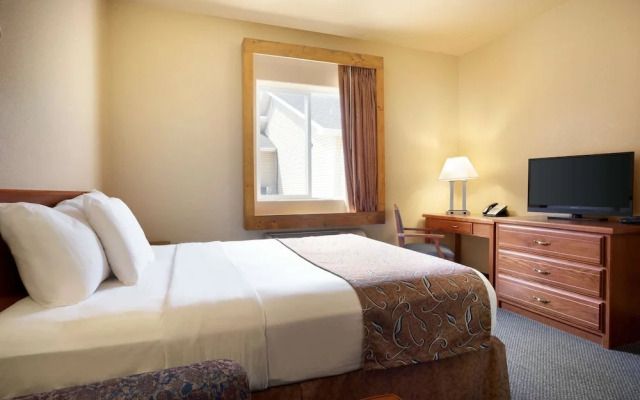 Oak Tree Inn Gillette