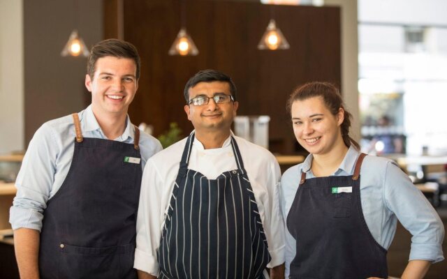 Hotel Indigo Melbourne on Flinders by IHG