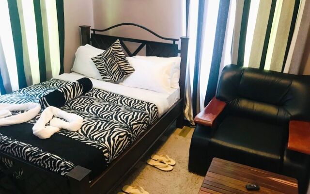 Savannah House - Hostel