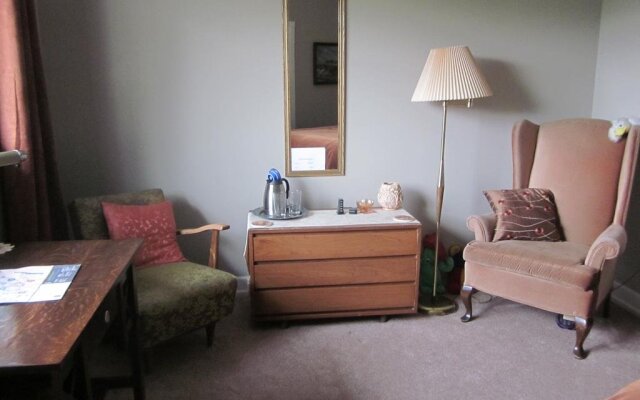 Suite As it Gets Vacation Rental/B&B