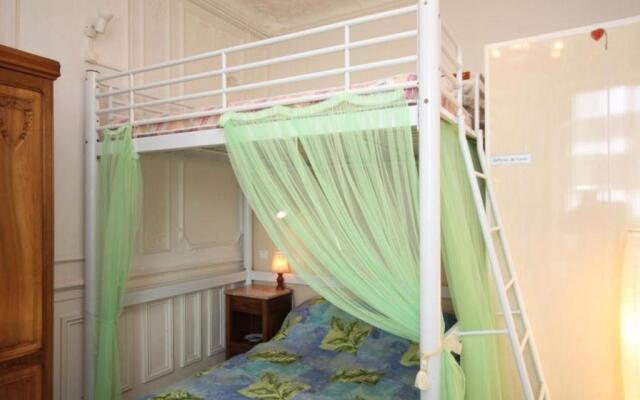 Appartement Mont-Dore, 1 pièce, 3 personnes - FR-1-608-196