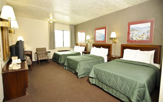 Travelodge Lake Erie Sandusky