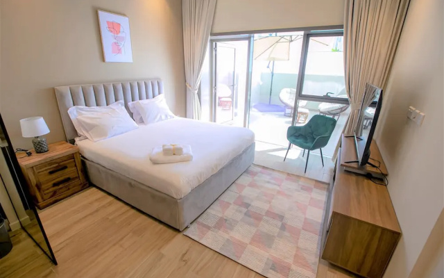 Park View Brand new Studio With Balcony - Hotel in ดูไบ - Photo 4