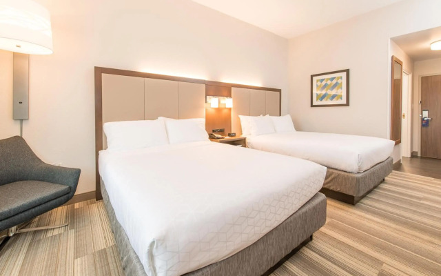 Holiday Inn Express & Suites Columbia-I-26 @ Harbison Blvd by IHG