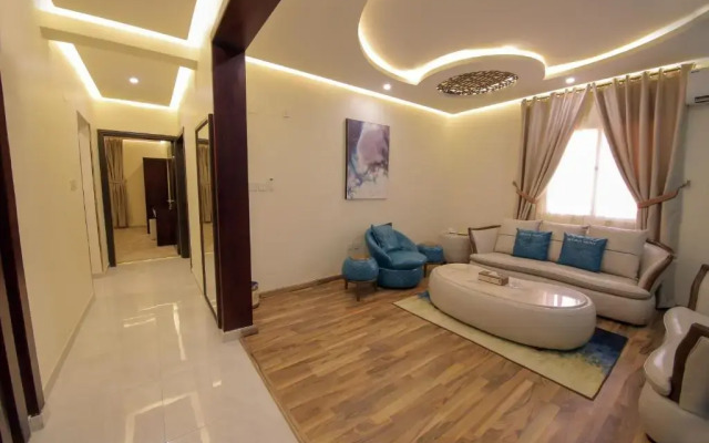 Golden Night Hotel