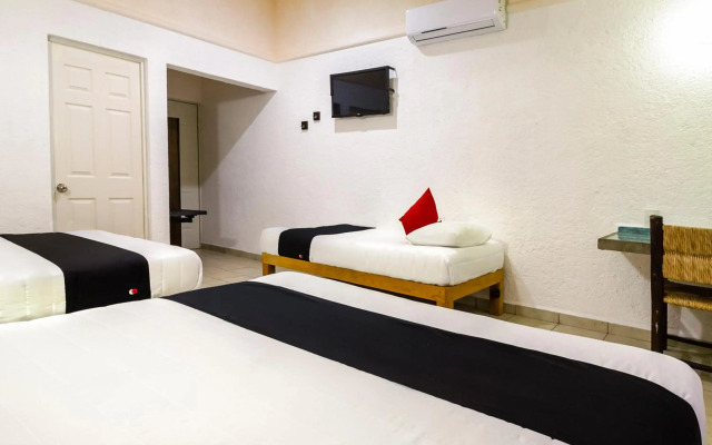 Hotel Parotas Manzanillo