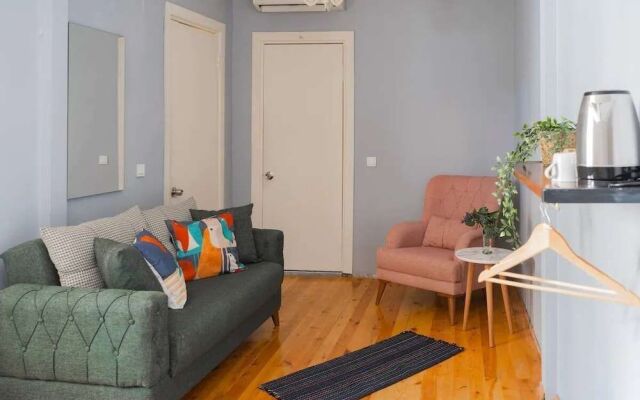 Garden Floor Flat in The Galata