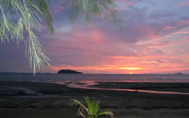 Thai-West Resort