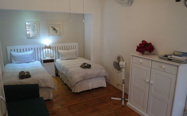 Dempseys Guest House