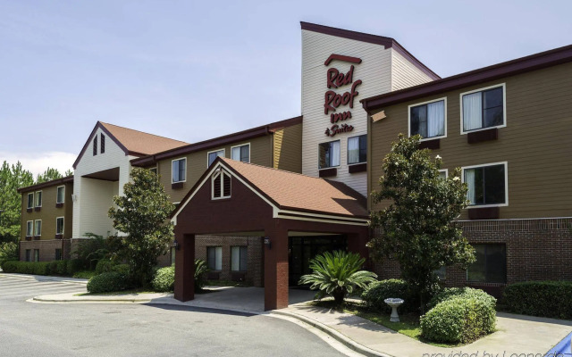 Red Roof Inn & Suites Savannah Airport